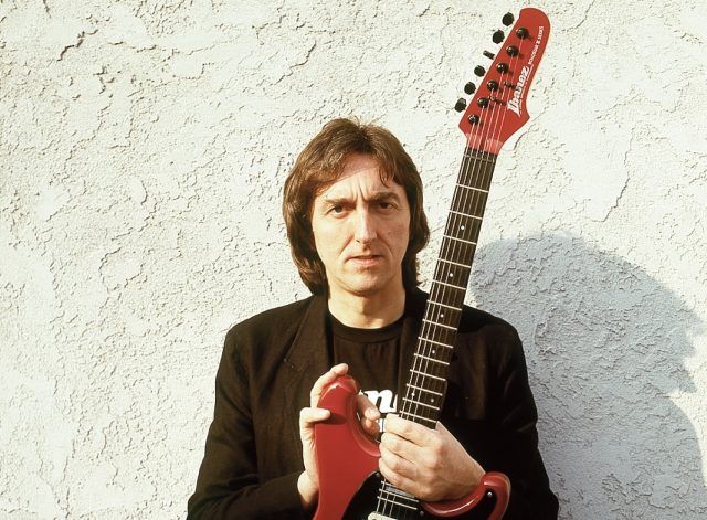 Allan Holdsworth 3 Allan Holdsworth