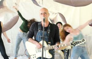 Javier Corcobado versiona French Disko de Stereolab junto a CultoOculto