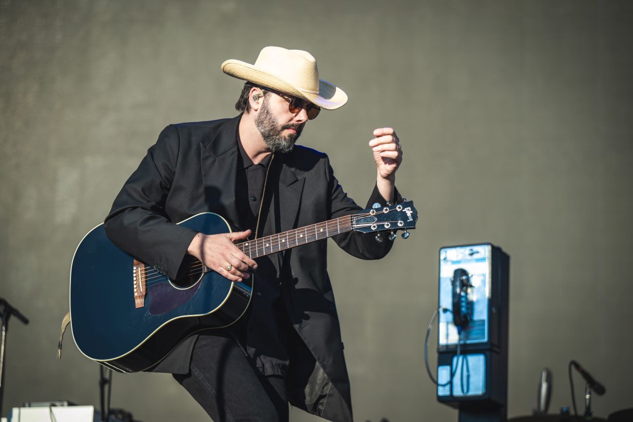 Mad Cool Lord Huron