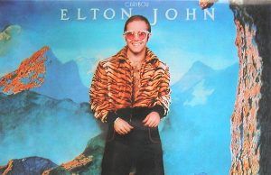 Caribou: el apresurado octavo álbum de Elton John Elton John Caribou