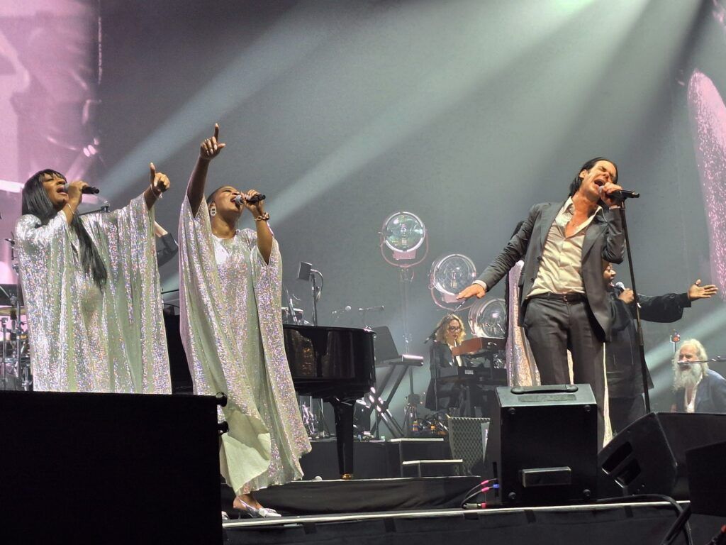Janet Ramus La estremecedora liturgia de Nick Cave & The Bad Seeds en Madrid ...